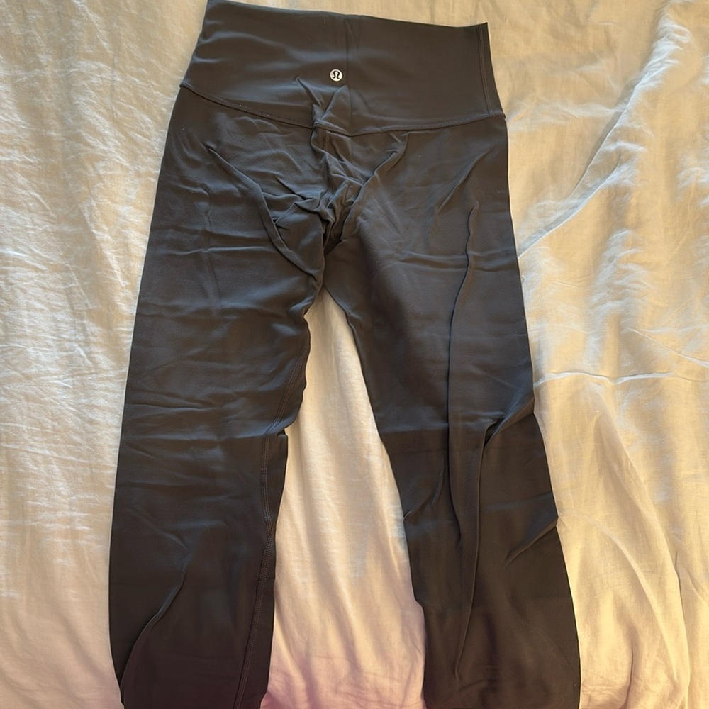 Lululemon. Size 6. Grey leggings. 25 inch.